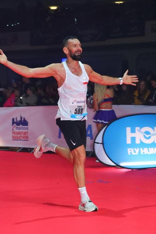 Frankfurt Marathon – finisz na czerwonej ścieżce